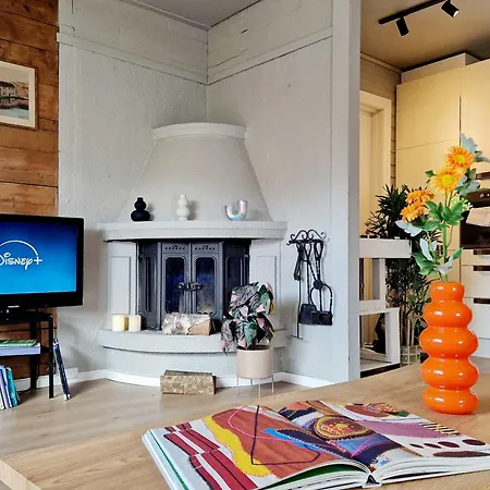 Historic Charm In The Heart Of Feriehus *