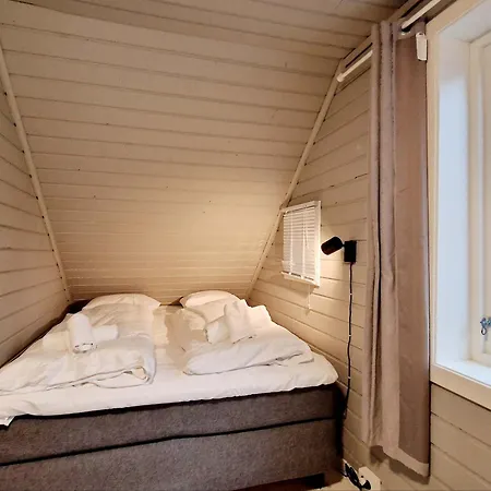 Historic Charm In The Heart Of בית נופש